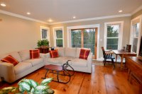 726 Colonial Colonial Estates