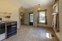 1104 West Woodstock
