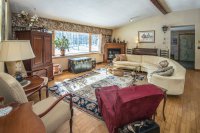 219 South Mendon