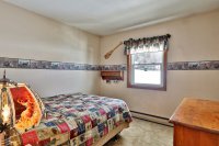 3033 West Proctor
