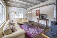 320 Mountain View