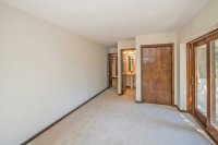 852 Colonial