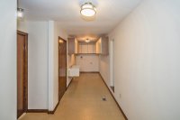 852 Colonial