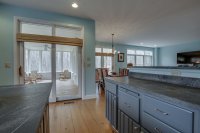 383 Lombard Hill