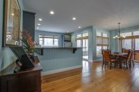 383 Lombard Hill