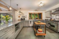 945 Riverside Park