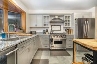945 Riverside Park