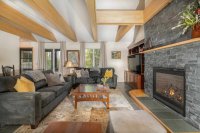 945 Riverside Park