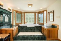 945 Riverside Park