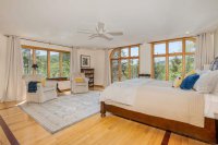 945 Riverside Park
