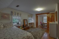 335 West Hill