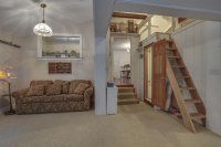 335 West Hill