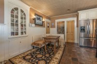 1222 West Woodstock