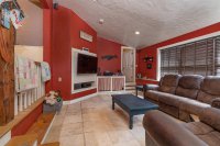 1222 West Woodstock