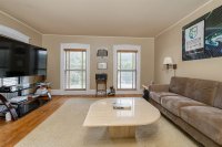 1222 West Woodstock