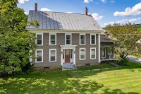 1222 West Woodstock
