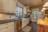 1222 West Woodstock