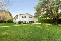 15 Green Knolls