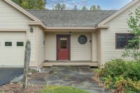 589 College Hill
