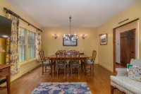 589 College Hill