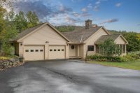 589 College Hill