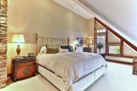 210 Bear Hill