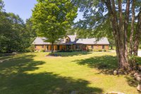 243 Fernwood