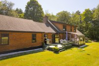 243 Fernwood