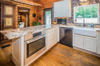 243 Fernwood