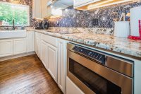 243 Fernwood