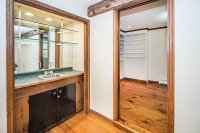 242 Brookwood
