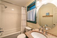 3903 Densmore Hill