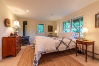 3903 Densmore Hill