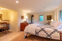 3903 Densmore Hill