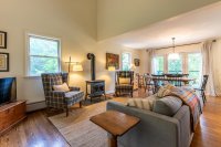3903 Densmore Hill
