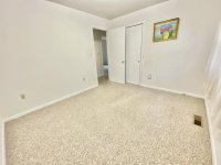 880 College HIll