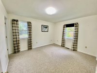 880 College HIll