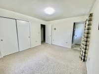 880 College HIll