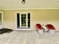 880 College HIll