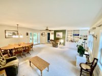 880 College HIll