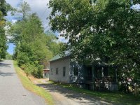 853 Rose Hill
