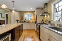 819 Pomfret