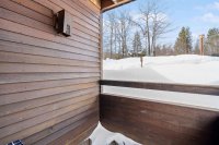 180 High Ridge