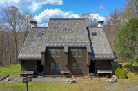 1094 East Ash Hawk Resort
