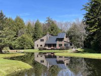493 Cricket Hill