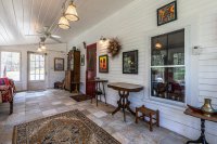 2646 Curtis Hollow