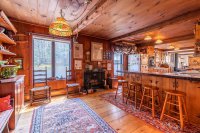 2646 Curtis Hollow