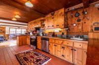 2646 Curtis Hollow