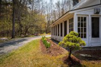 2646 Curtis Hollow
