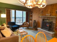 137 E Mountain